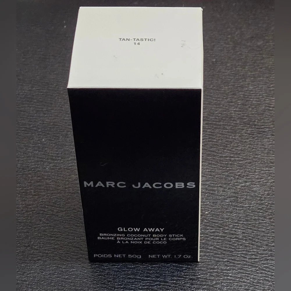Marc Jacobs Glow Away Bronzing Coconut Body Stick In Tan-Tastic 14 Light